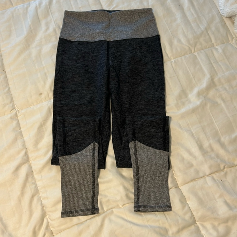 ALO leggings